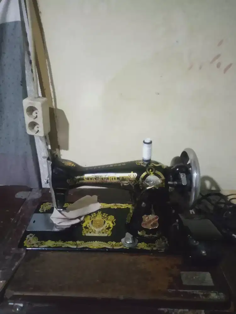 Mesin jahit fullset dinamo