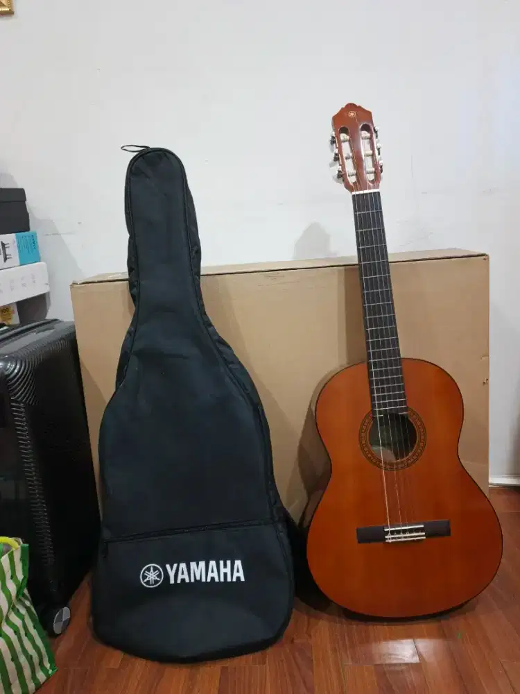 Gitar yamaha CS40