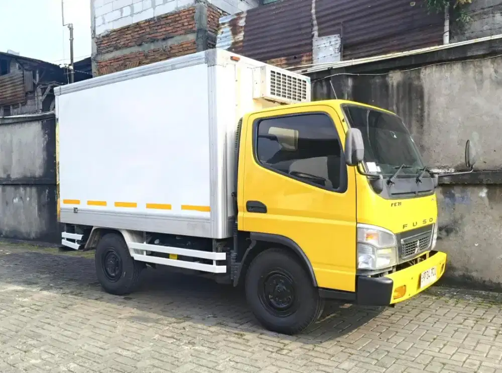 -20C CDE Mitsubishi Coltdiesel canter FE71 engkel box freezer 2022 bok