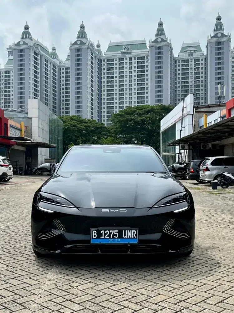 BYD Seal Premium 4x2 Hitam 2024