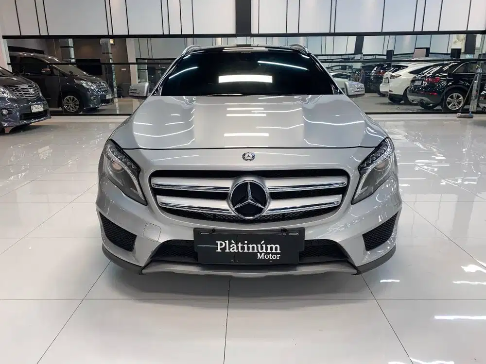 MERCEDES BENZ GLA200 AMG LINE PANORAMIC