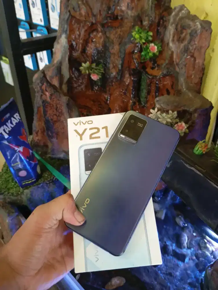 Vivo y21 4+1/64