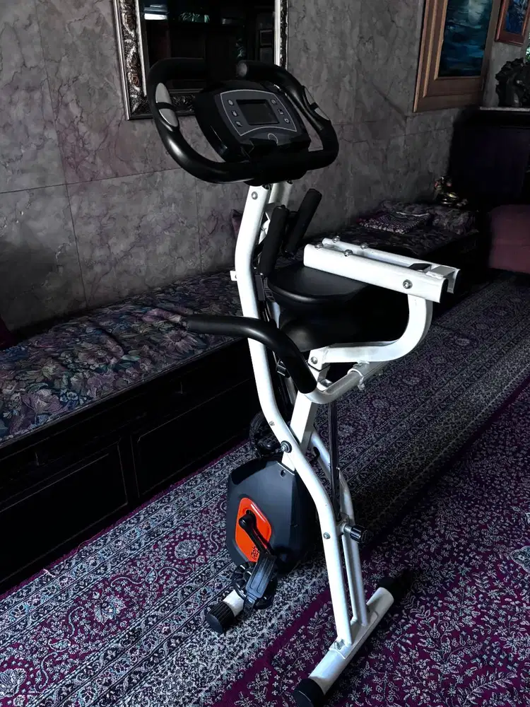 Dijual Sepeda Statis X Bike, Bisa Dilipat jadi Hemat tempat