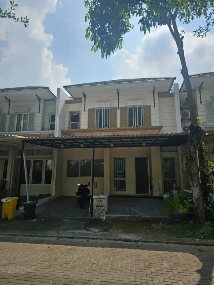 Dijual rumah cantik di cluster hylands