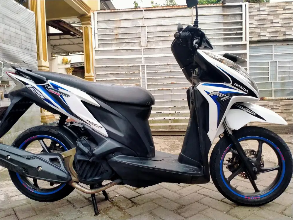Honda Vario 125 KSR lengkap motor sehat keterangan detail dibawah