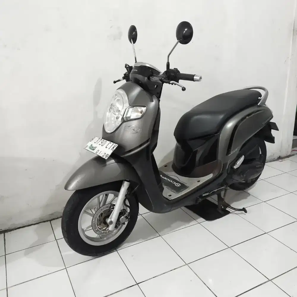 Honda Scoopy Donat 2017 Lengkap Bagus