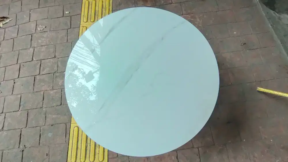 JUAL MURAH & BARU 100% . 
MEJA BULAT GRANIT MULUS, EXCLUSIVE & MEWAH.