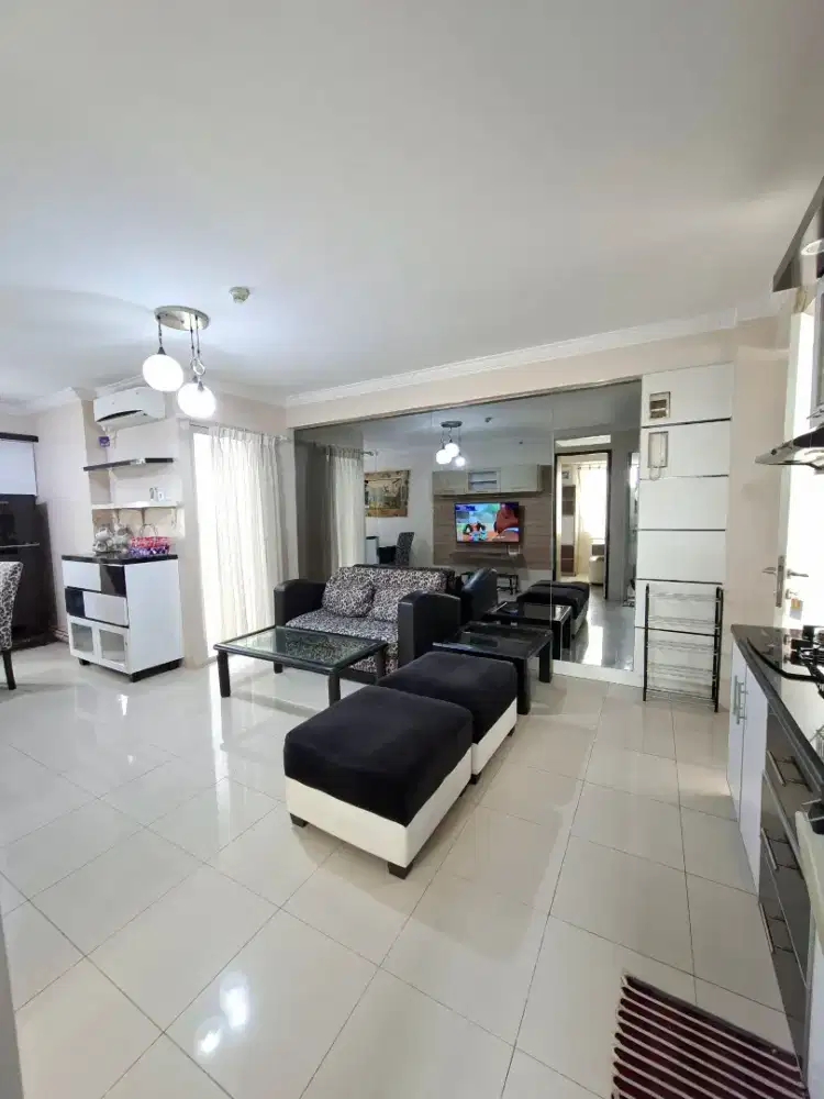 Disewakan 1BR HOOK  apartemen bassura city 5.5 JT/bln atas mall