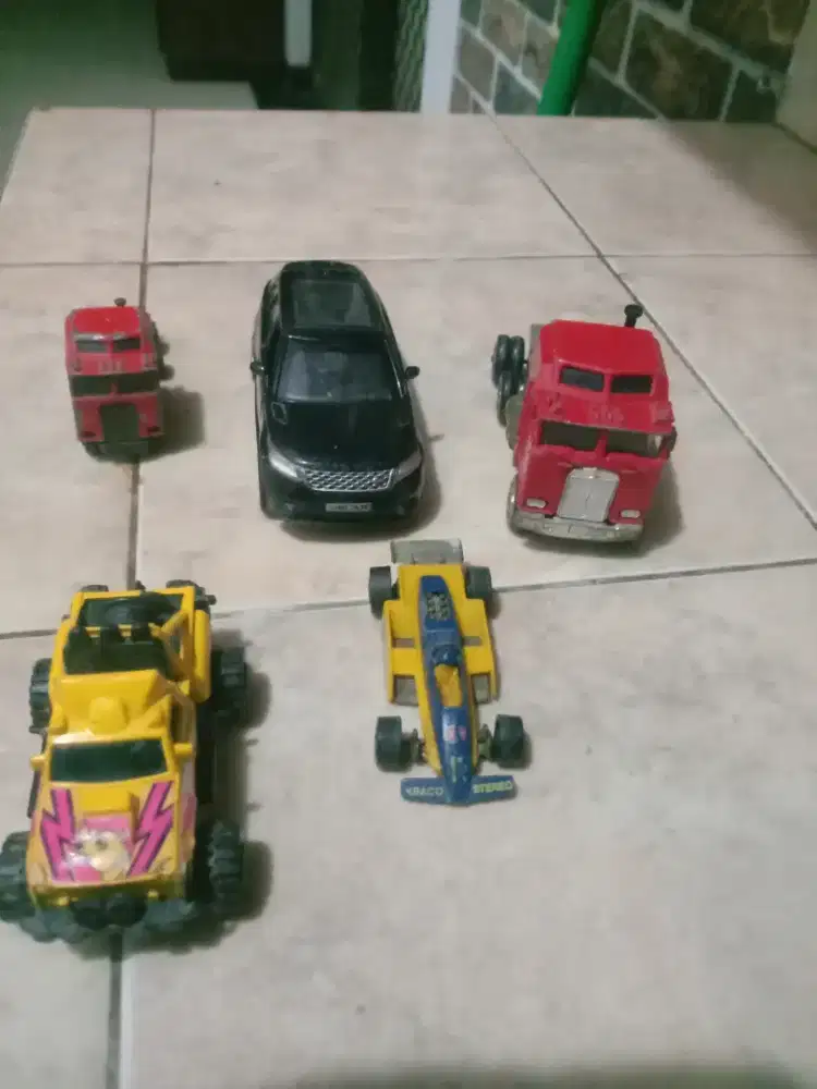 Miniatur diecast campuran