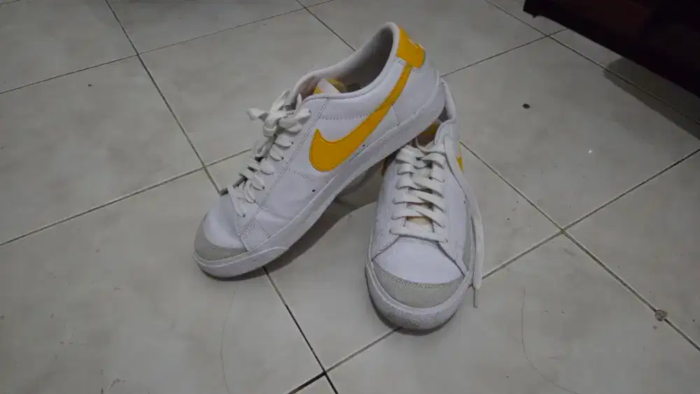 [ORIGINAL] NIKE Blazer Low '77 Vintage White-Gold EUR 44.5 / US 10.5