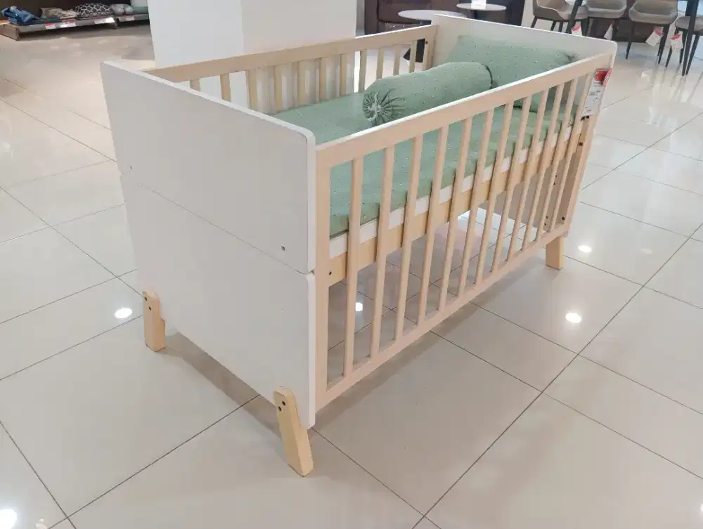 Tempat tidur bayi 2 in 1