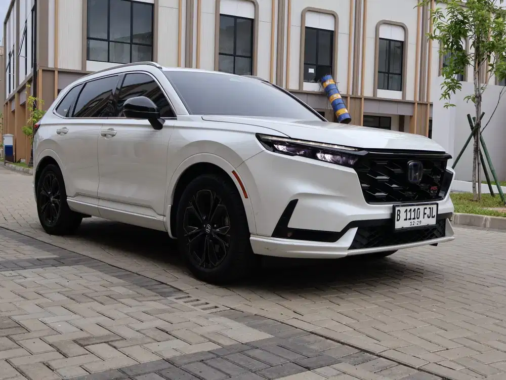 CRV RS HYBRID 2.0 2024 KM 10 RB PJK 12-2027 PUTIH