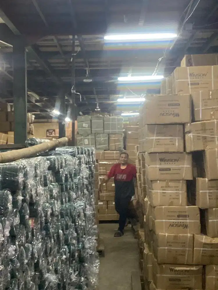 URGENT Lowongan Kerja Ast. Kepala Gudang,, Kuli, dan AdminOnlineShop