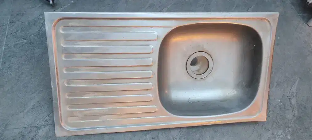 Sink (bak cuci piring)