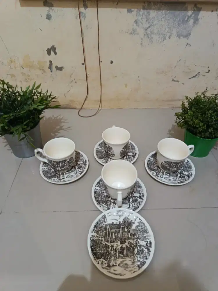 1 SET GELAS TAHUN 1990 BARANG ANTIK (Preloved)