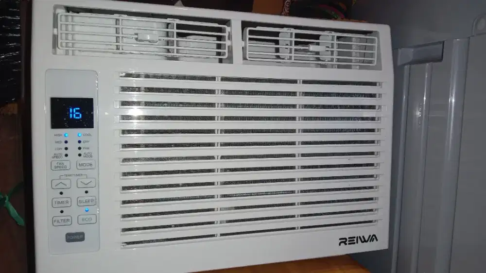 AC window merek reiwa 1/2 PK