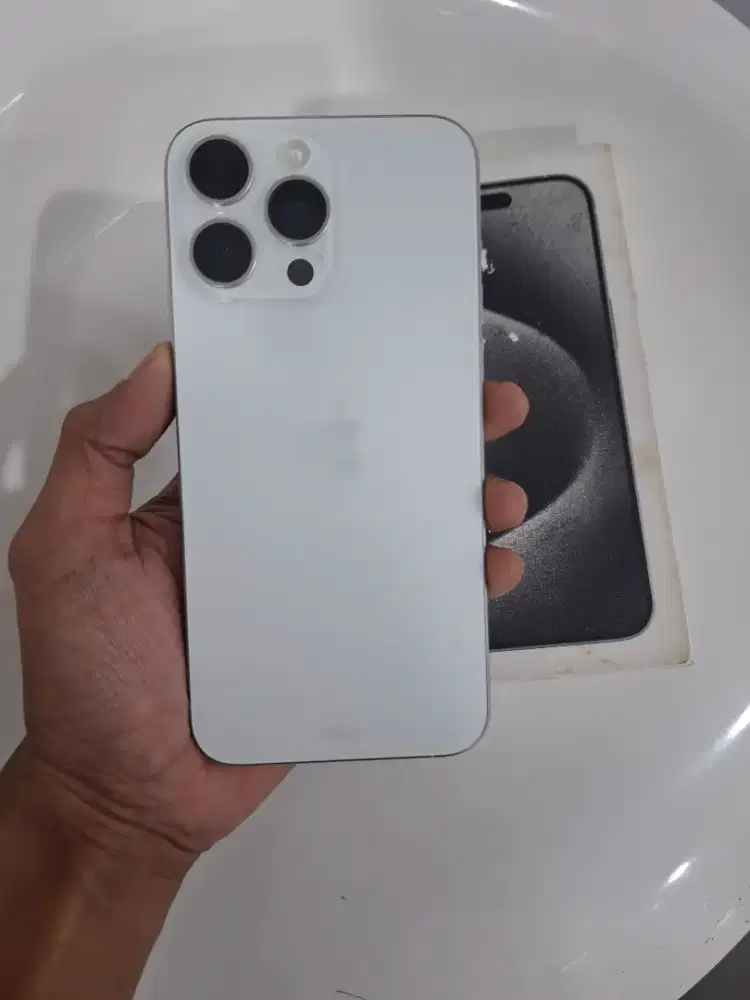 iPhone 15 promax 256gb iBox white titanium
