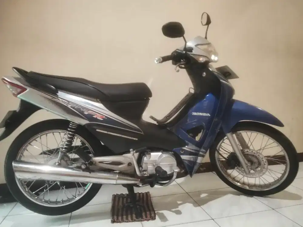 Honda Supra fit new 2007 warna biru