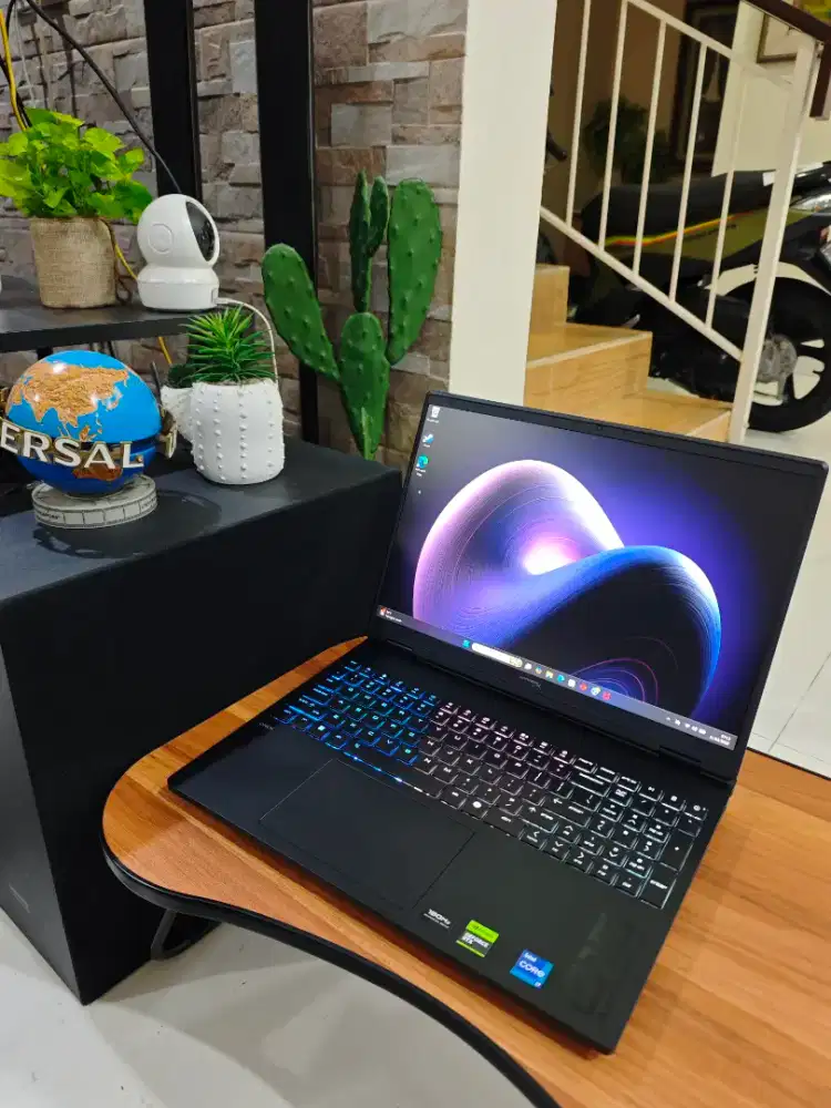 Laptop HyperX Omen 15 RTX5060 I7 14650HX 24/1TB x rog msi nitro tuf