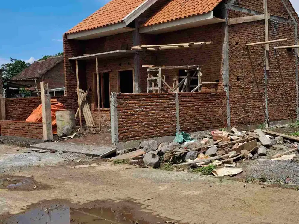 Rumah Bagus Samping SMAN 6 / SMPN 10 Kota Malang