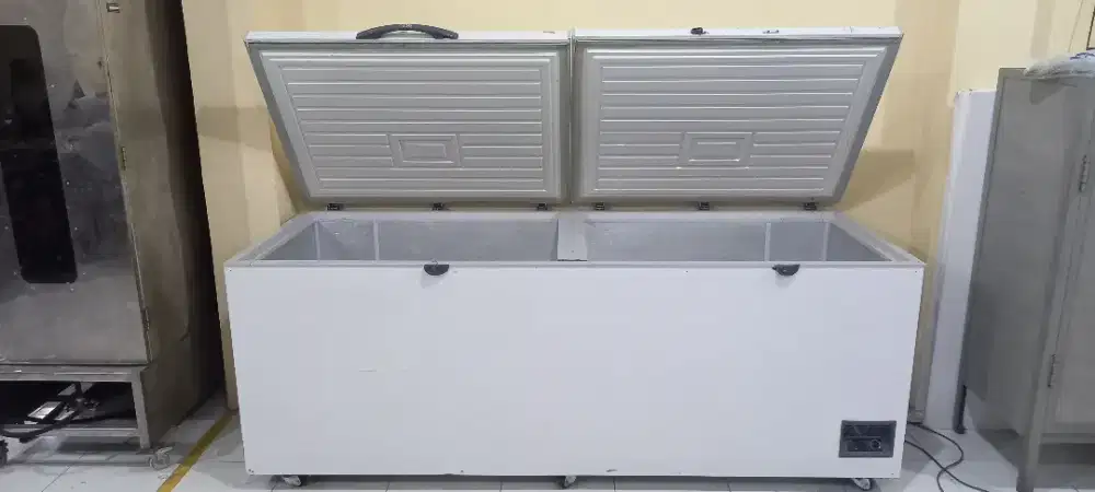 Freezer GEA 1000 liter