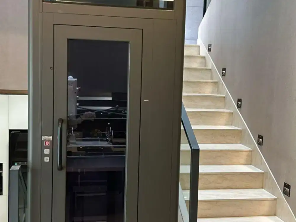 Rumah view danau Mozart Symphonia Gading Serpong Furnish interior