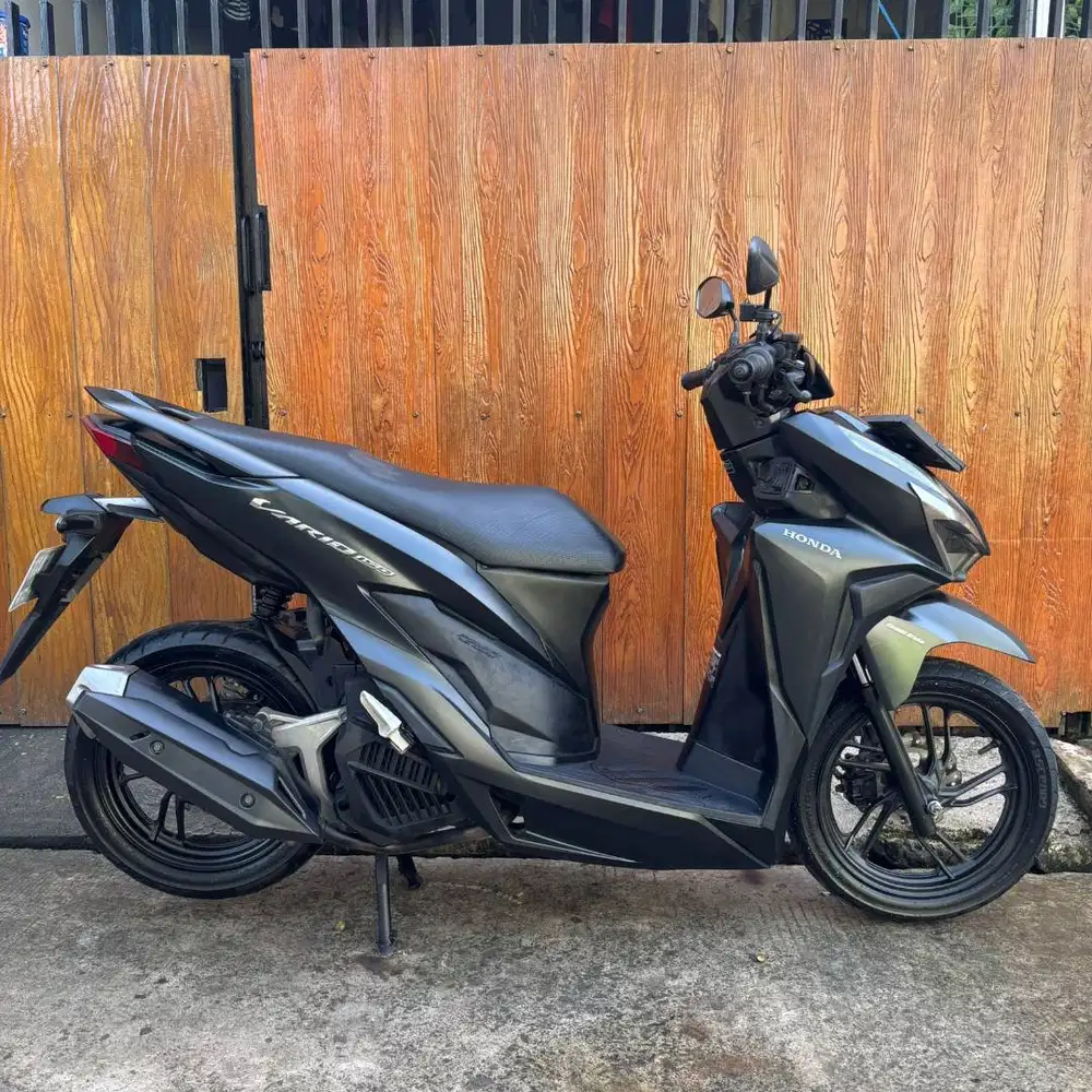 HONDA VARIO 150 KEYLESS PAJAK AKTIF SURAT LENGKAP MOTOR TERAWAT