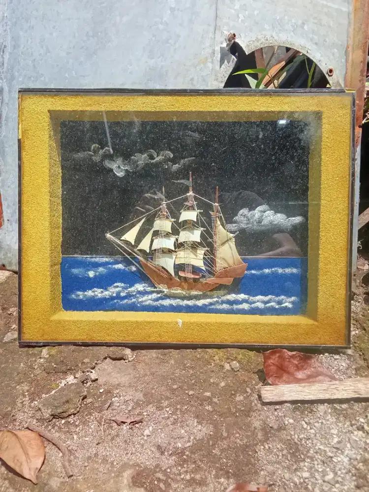 Hiasan dinding perahu layar