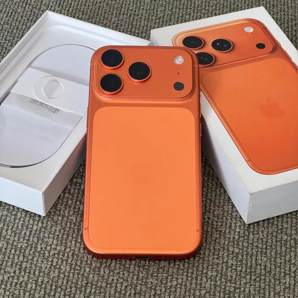 •Iphone 17 Pro 256GB Cosmic Orange •Resmi IBox Gransi ON •Bh 100% Cc 1