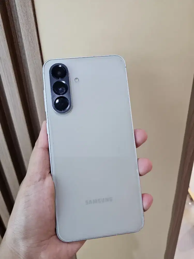 Jual Handphone Samsung A56 5 G 8/256 GB