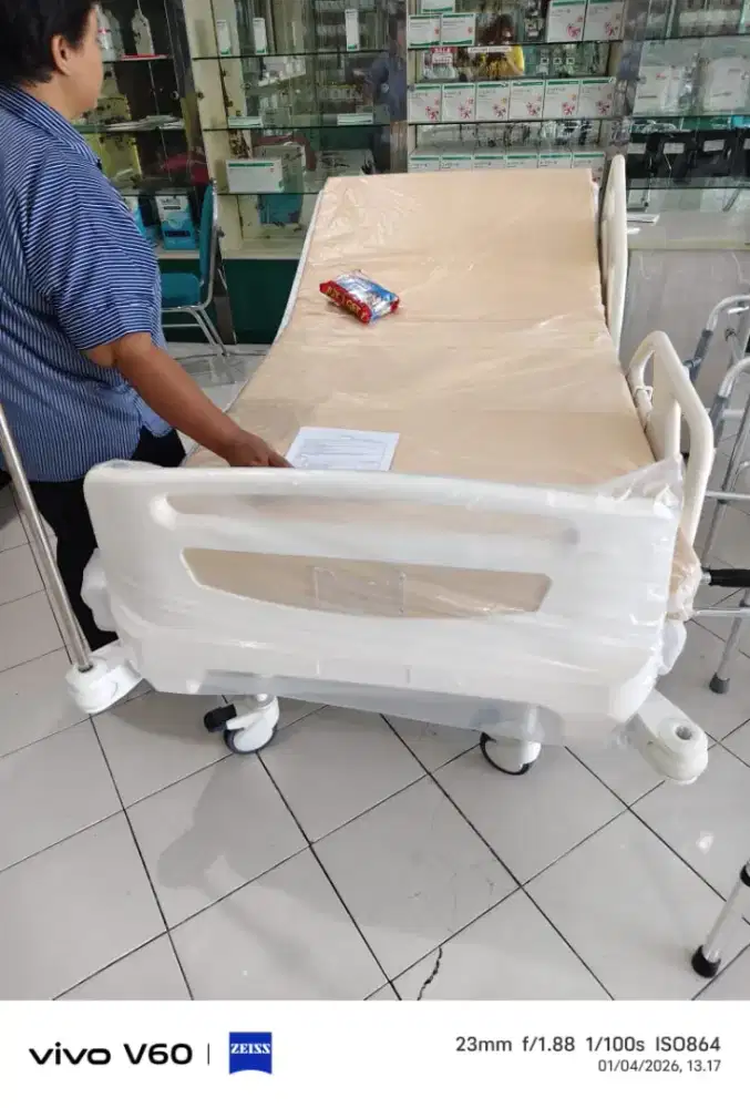 Ranjang utk Orang Sakit Merek Acare
