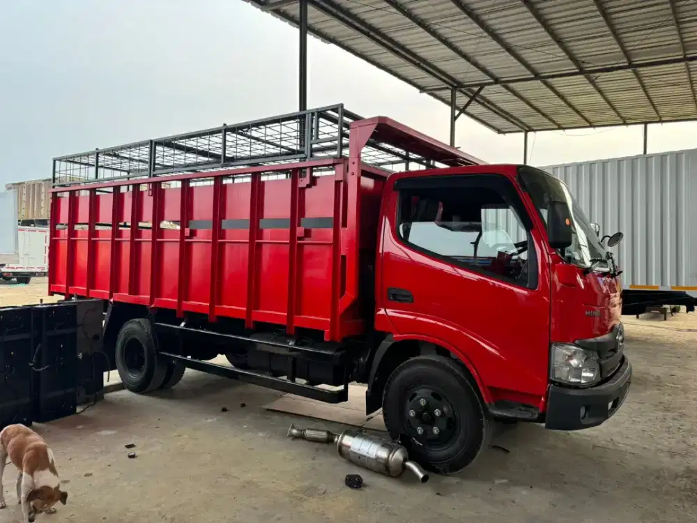 Truk Hino bak LPG