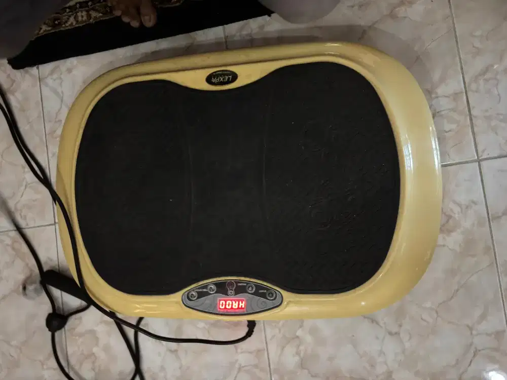 Alat Olahraga Getar Vibration Plate Lexpa