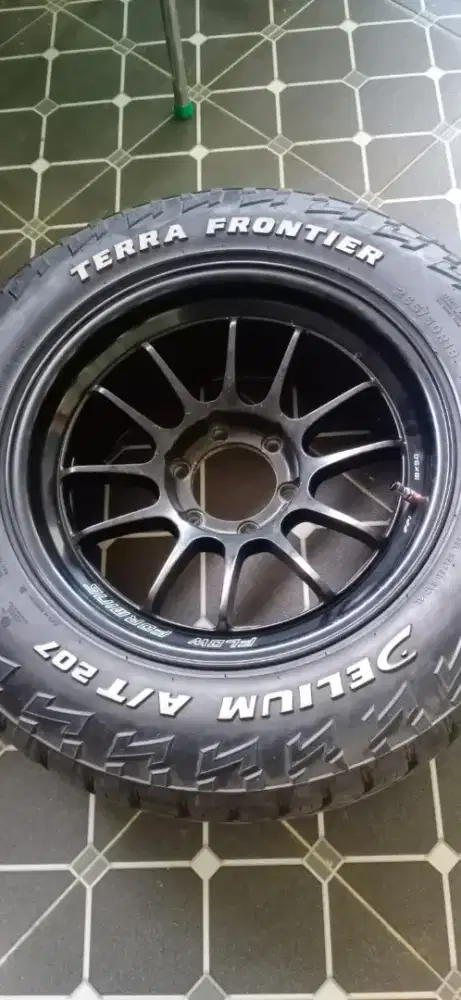 Jual velg dan bekas Pajero