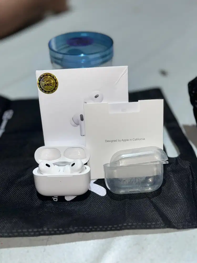 airpods pro 2 NEW