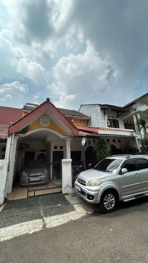 Dijual rumah Komplek Sekneg Kbn Nanas Pinang Tangerang