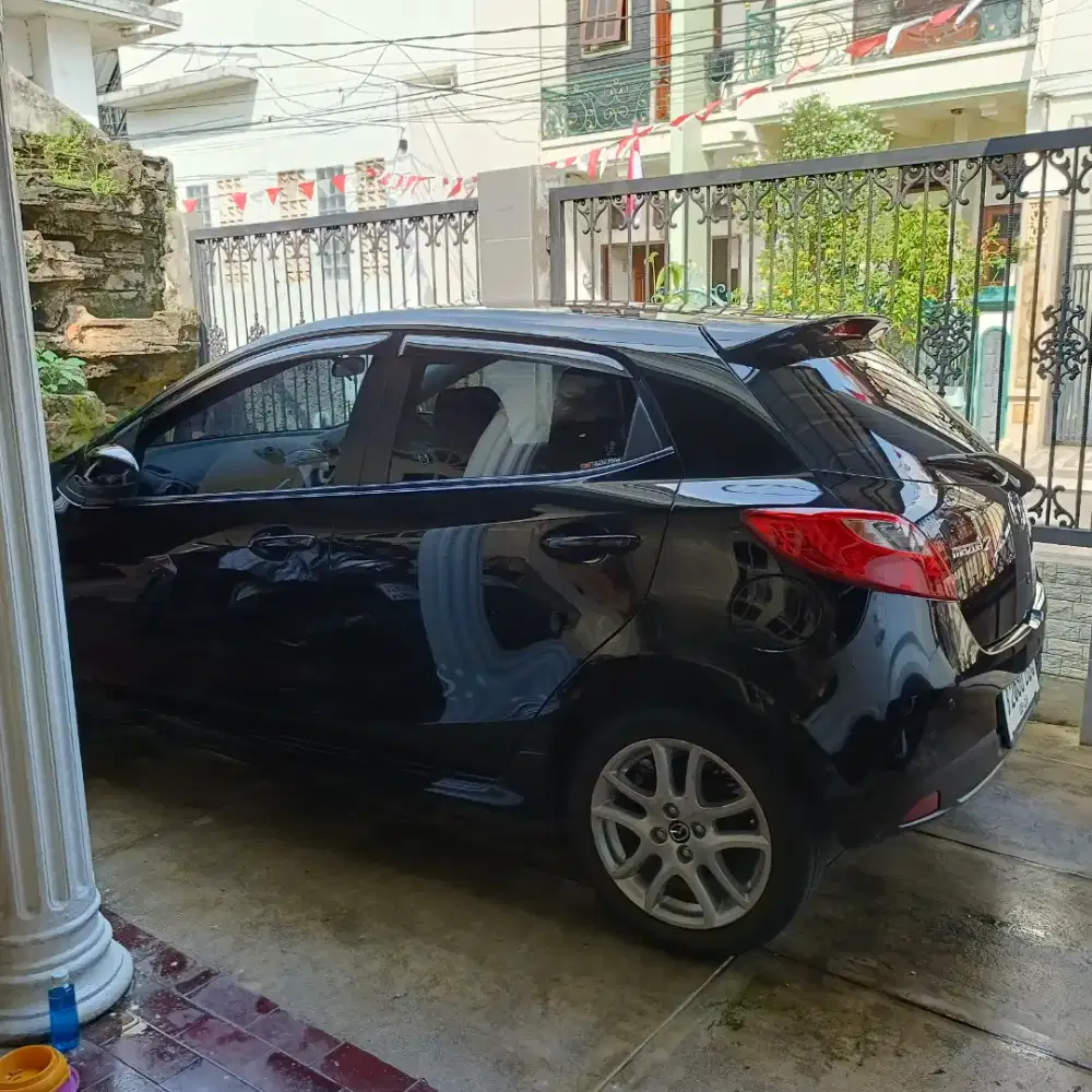 Mazda 2 Sport Built Up,w.Hitam,orsinil cat.