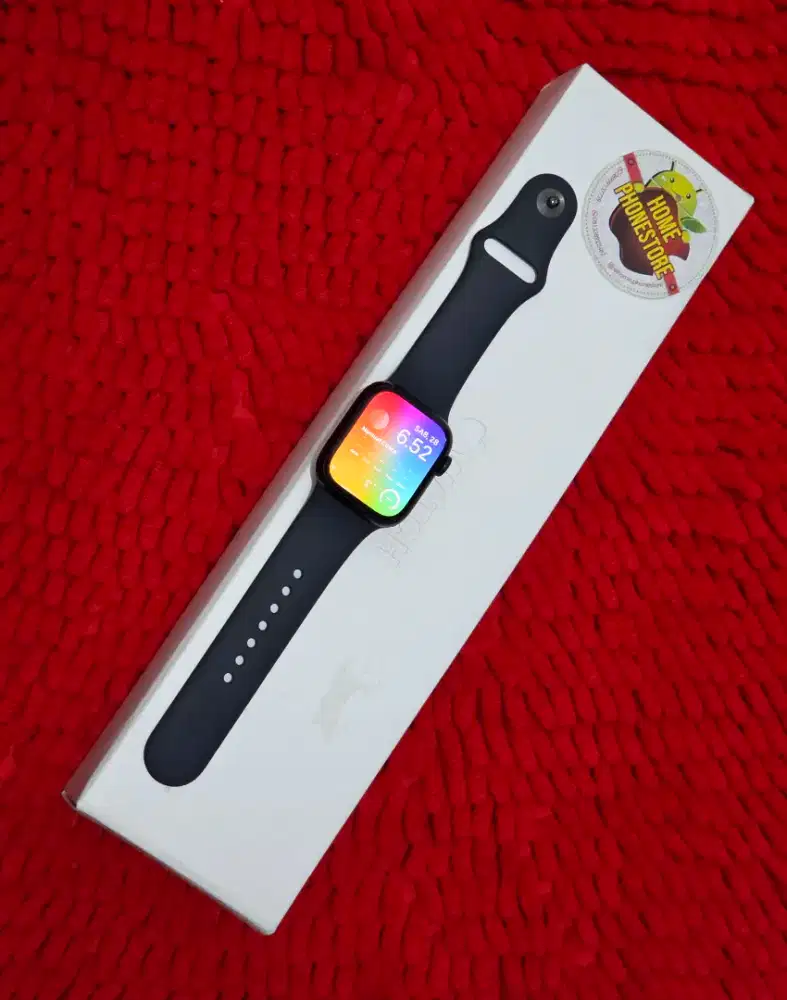 Apple Series 8 41mm Black Bagus