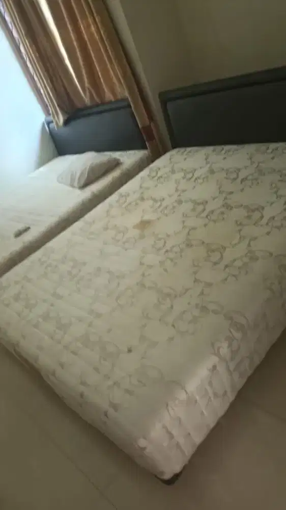 Springbed set ukuran 160x200 kondisi baik
