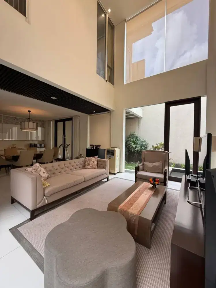 JUAL SEWA RUMAH GRAHA FAMILI TROPICAL MODERN