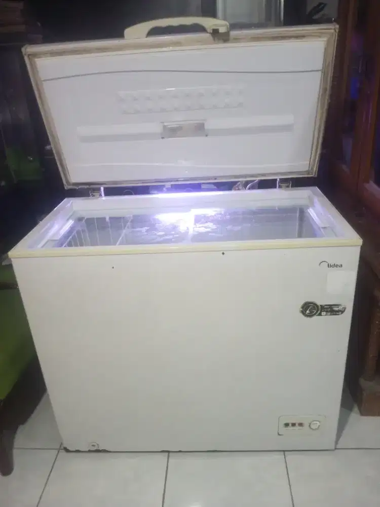 FRIZER MIDEA 200Ltr