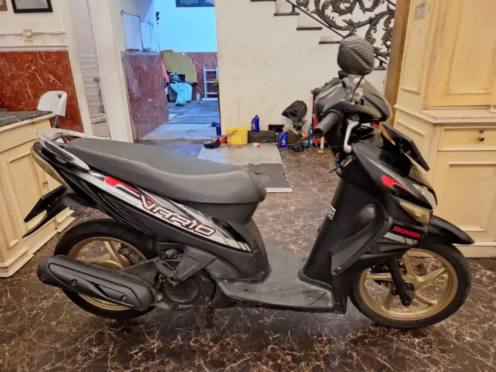 Hub ima For SALE VARIO 110 KARBU 2014 , SURAT LENGKAP . CASH ONLY