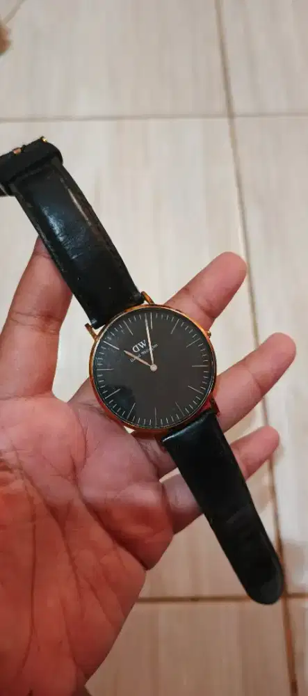 Jual jam DW pria no minus