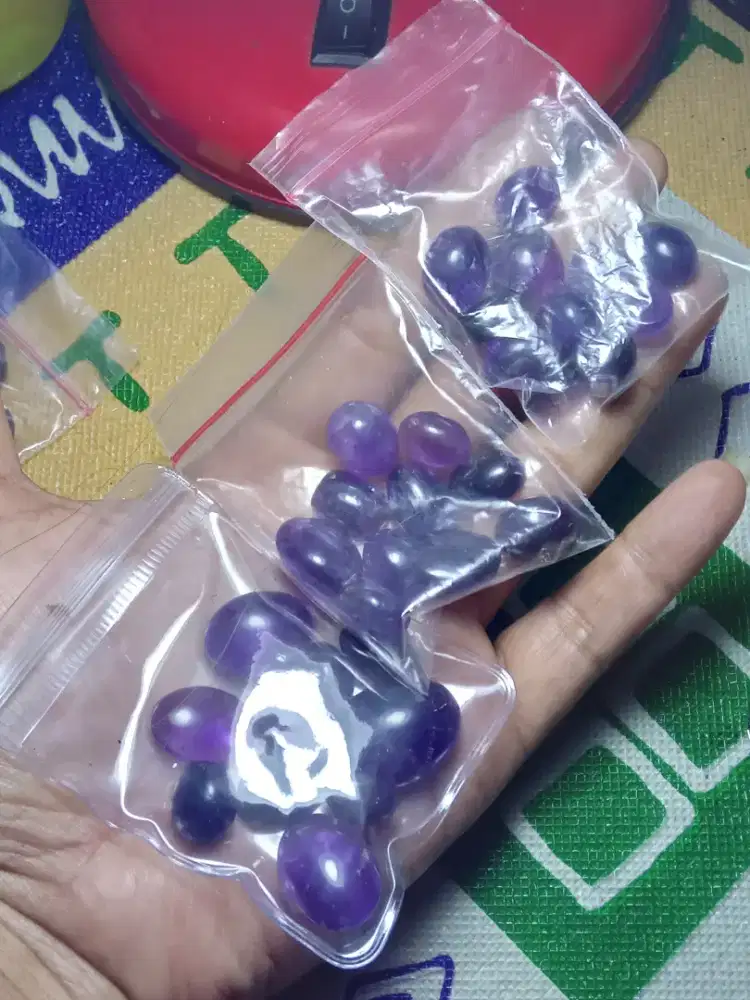 Batu kecubung ungu (ametys)