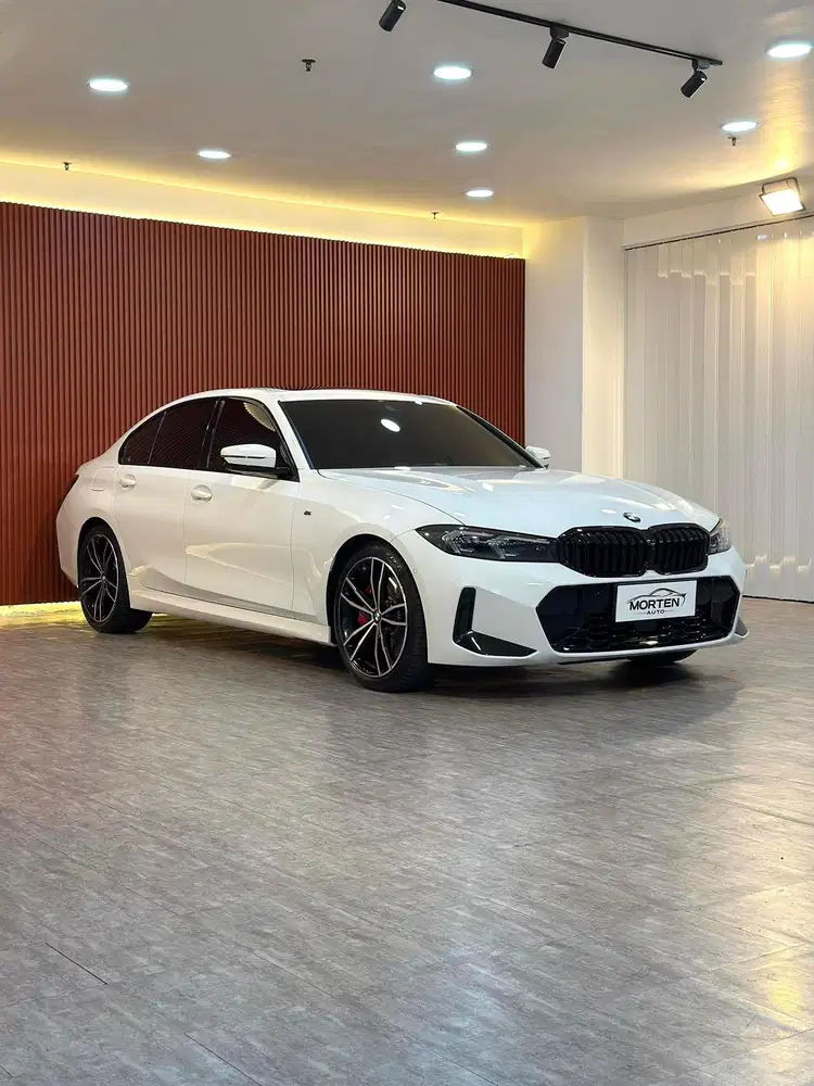 BMW 330i M Sport LCi G20 2024 Odo 4 Ribu Record Antik Bergaransi 2 Thn