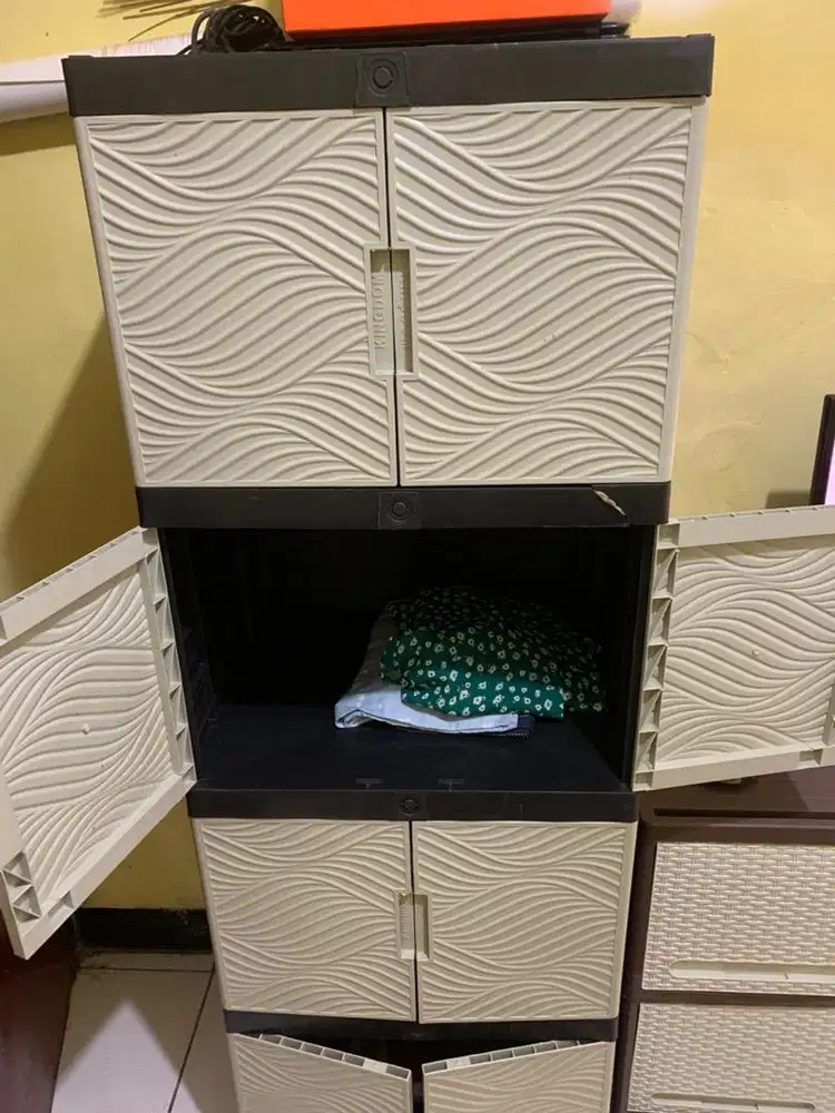 dijual lemari dan kasur