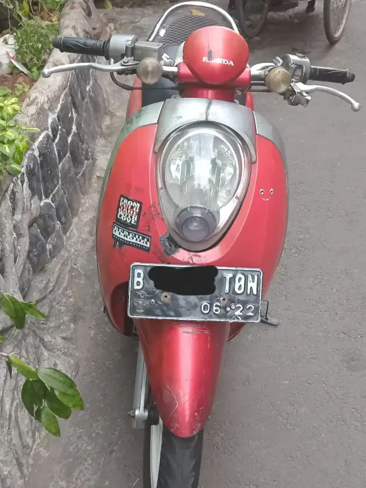 Honda Scoopy Merah