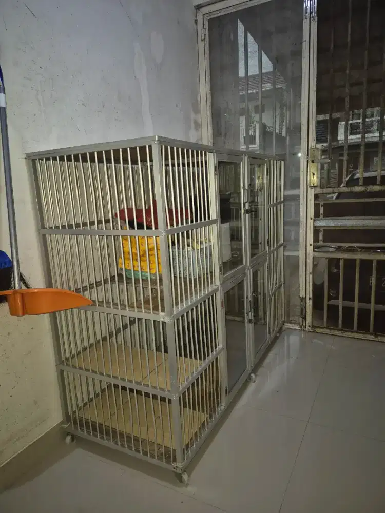 Kandang Kucing Alumunium 4 pintu