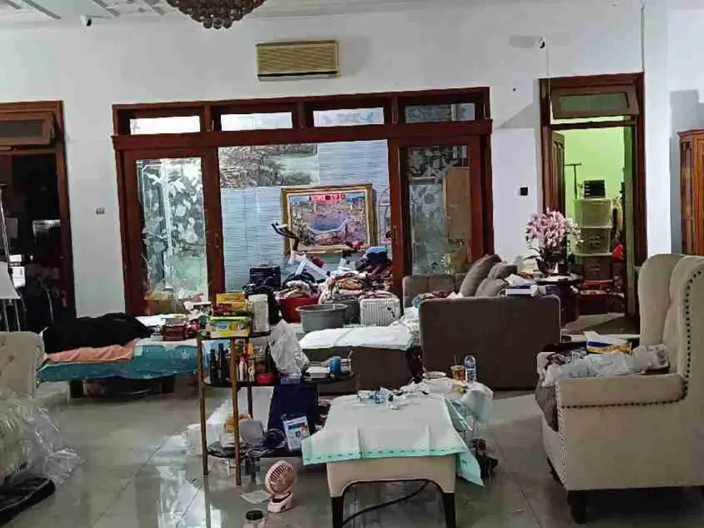 JUAL CEPAT MURAH RUMAH KUPANG INDAH 1 LANTAI SIAP HUNI TERAWAT SHM HADAP SELATAN LANGKA