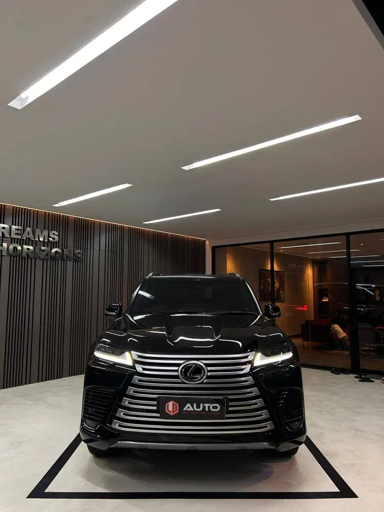 Lexus LX600 AT 7-Seater 2024 Hitam Km15rb D1689GAD